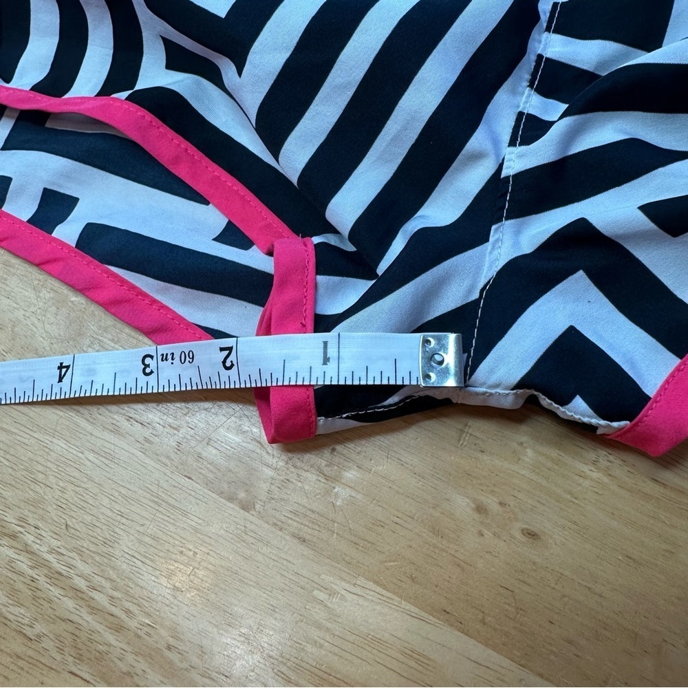 OP Ocean Pacific Vintage Girls Short Black White Hot Pink Size S Small - Picture 9 of 9